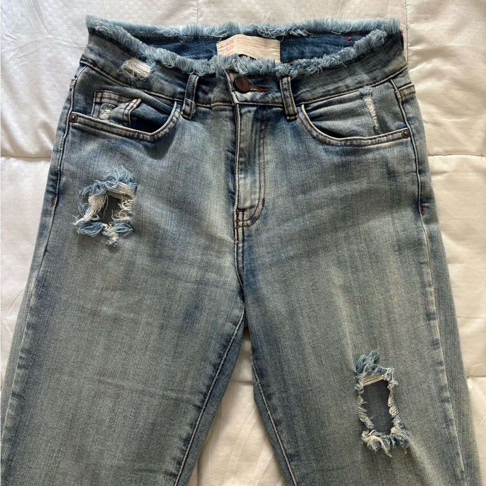 Distressed Light Blue Women's Jeans